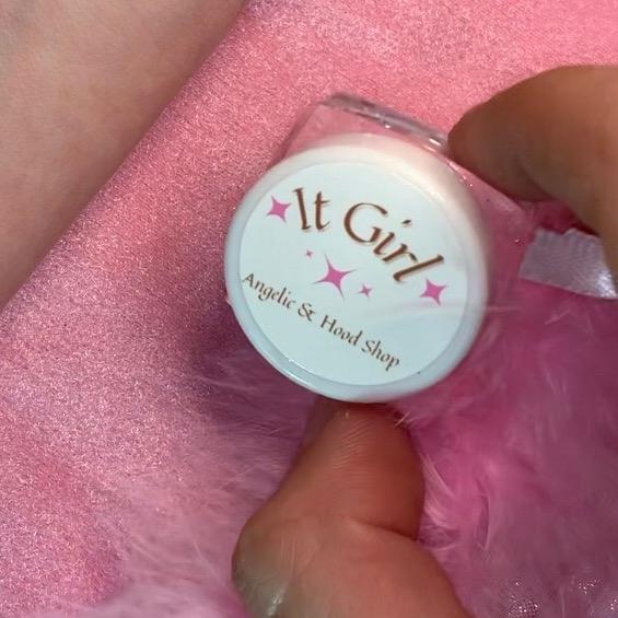 It Girl Highlighter (Loose) - Angelic & Hood Shop viral shimmer topper glitter makeup highlighter